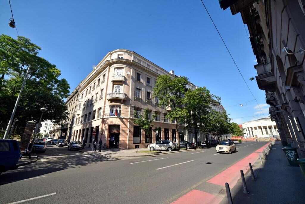 Building of At queens on Ul. kralja Držislava in Zagreb